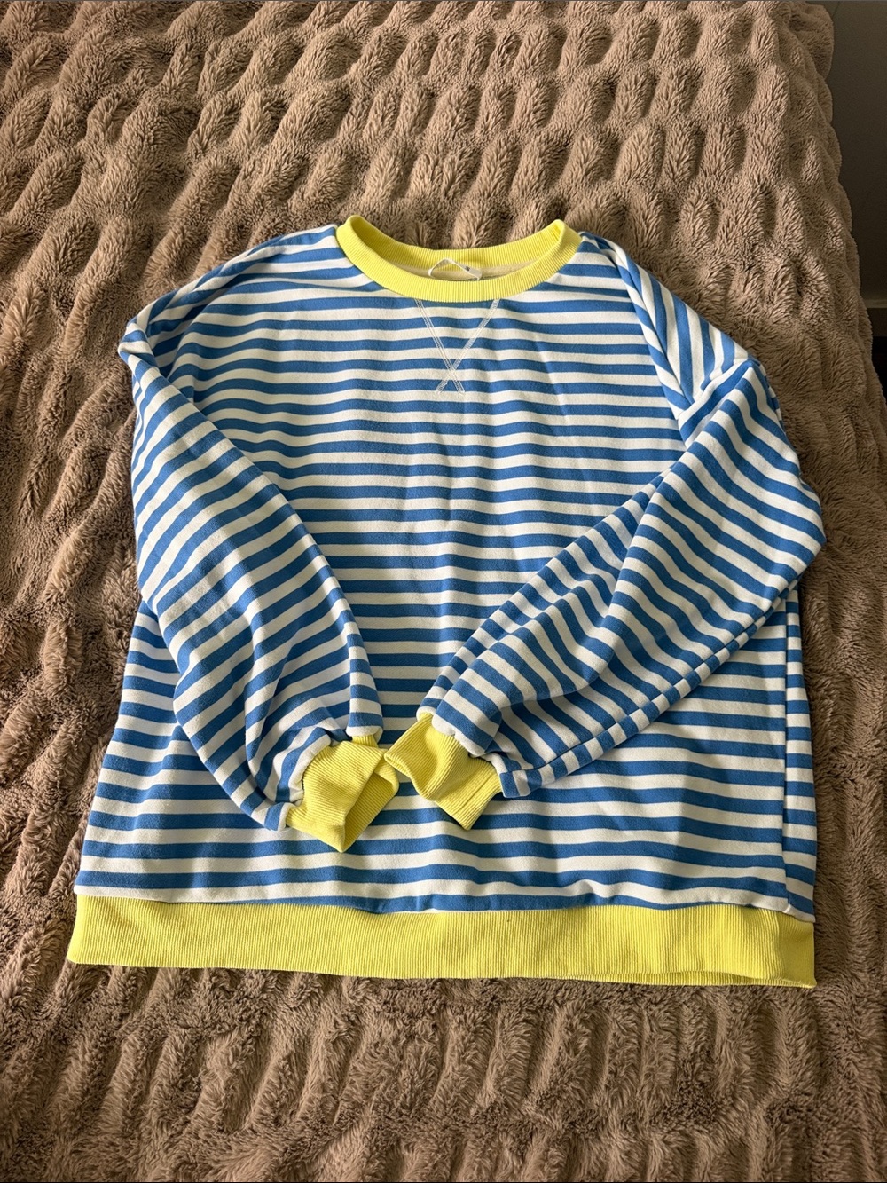 UEU Stripped Crewneck
